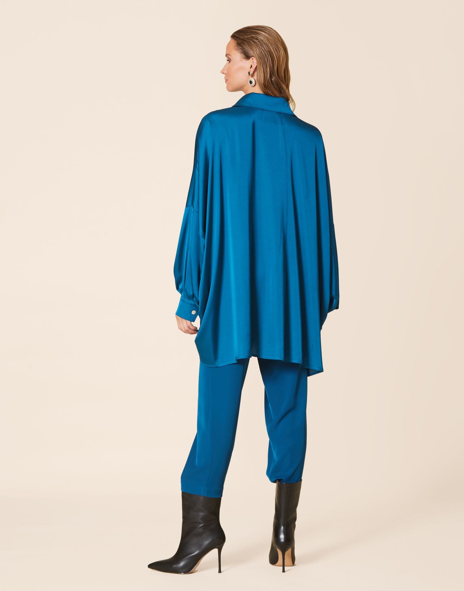 Long sleeve oversized shirt