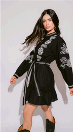 Verona Black & White short shirt dress