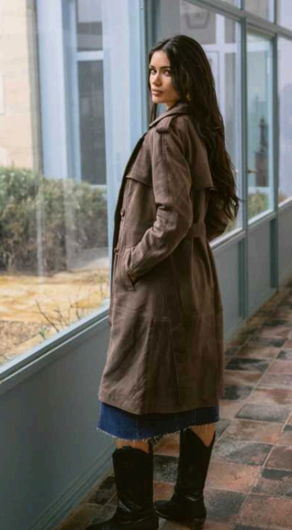 LEATHER COAT