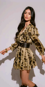 Load image into Gallery viewer, LILI GREEN Short Dress
