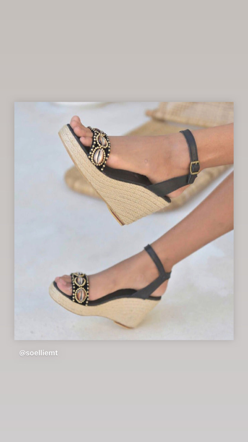 Lanai Ebony Sandals